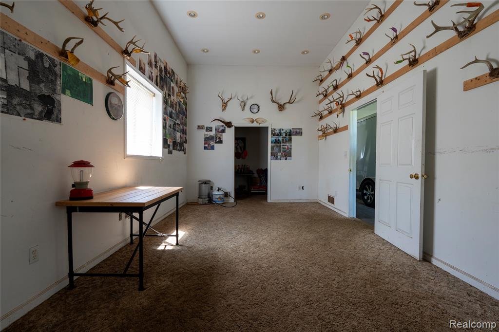10069 Silver Lake Road, Linden, MI 48451 — Photo 21