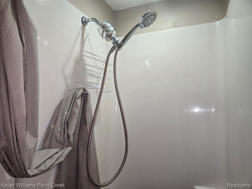 1125 S Long Lake Boulevard, Lake Orion, MI 48362 — Photo 39