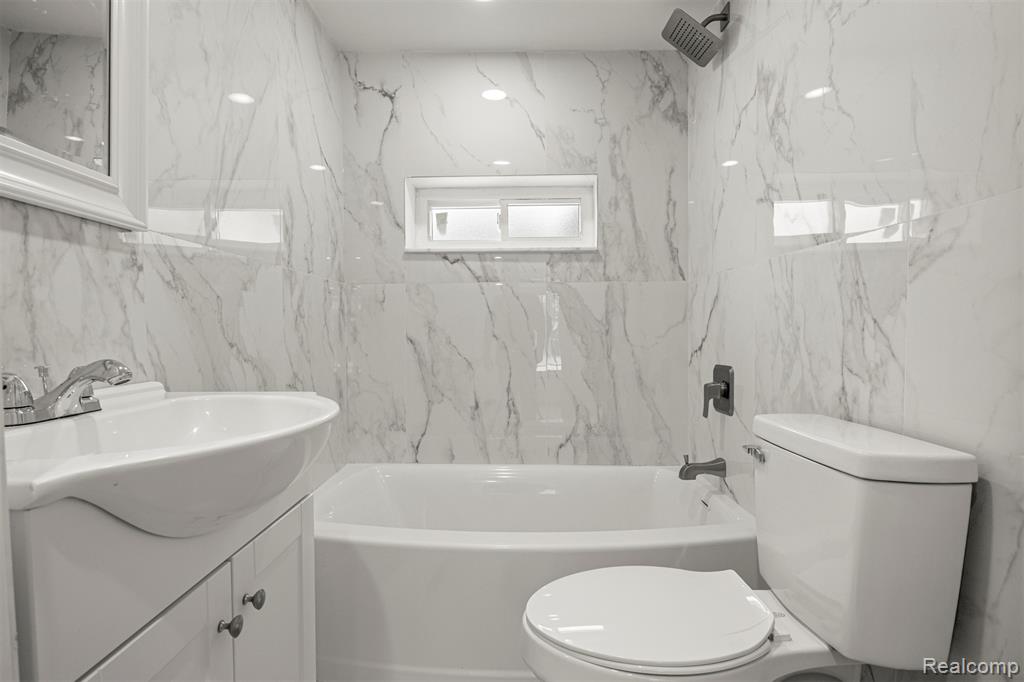 6071 Dexter Street, Romulus, MI 48174 — Photo 19