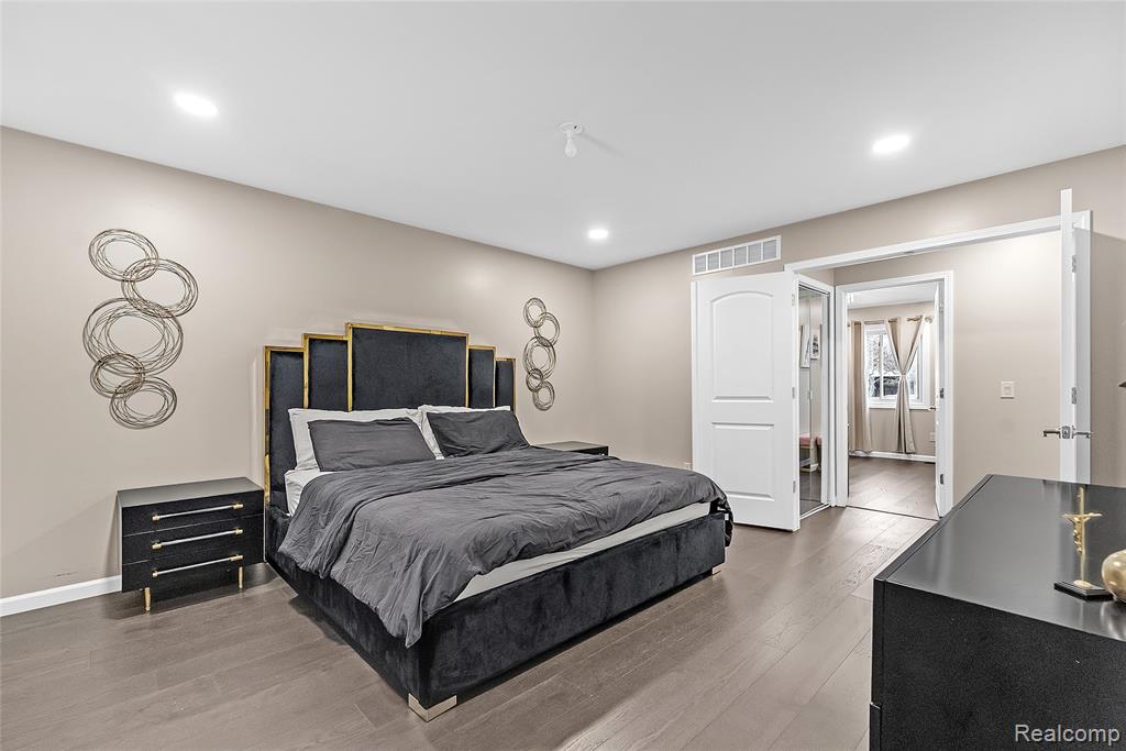 49685 Richardson Drive, Shelby Twp, MI 48315 — Photo 37