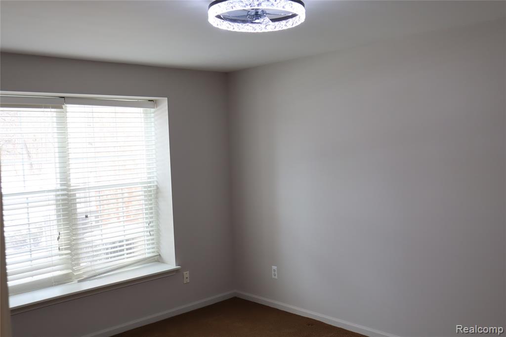 44982 Marigold Drive, Sterling Heights, MI 48314 — Photo 25