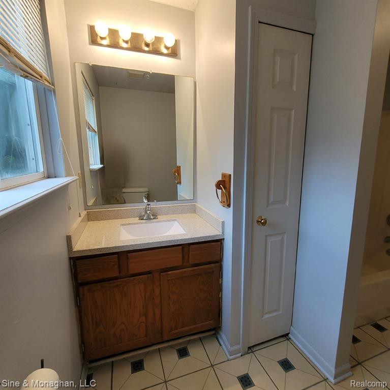 846 HOLMES Road, Ypsilanti, MI 48198 — Photo 15