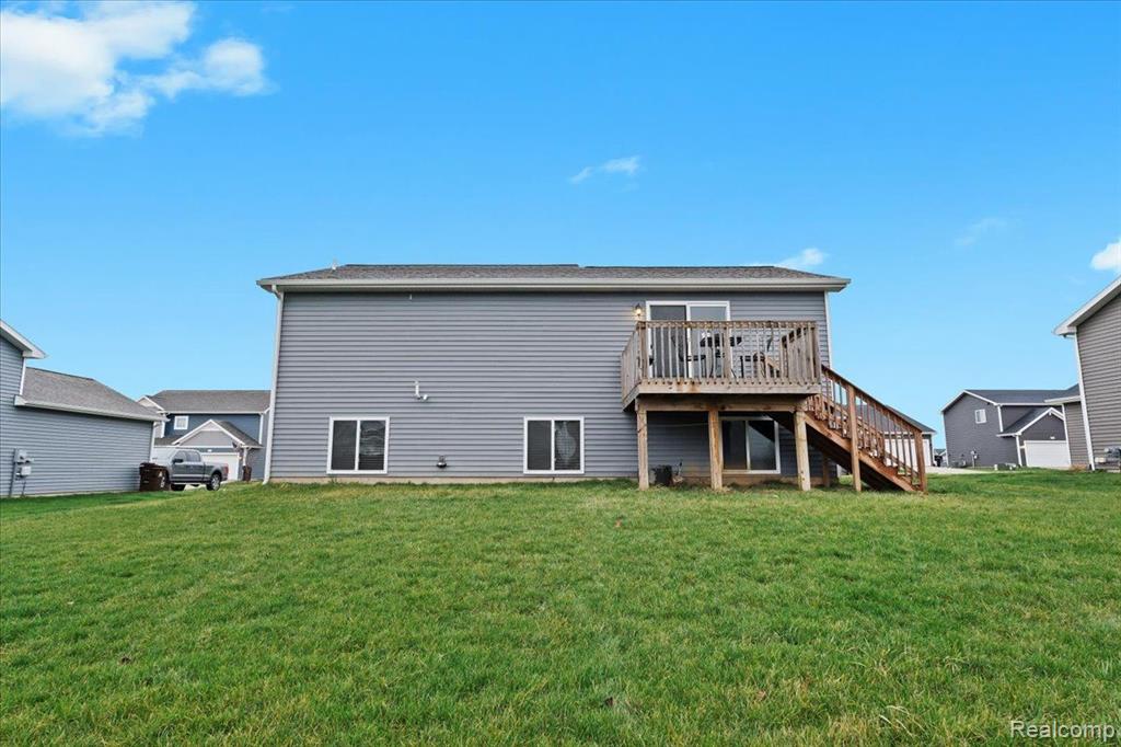 3103 IVY WOOD Circle, Howell, MI 48855 — Photo 23