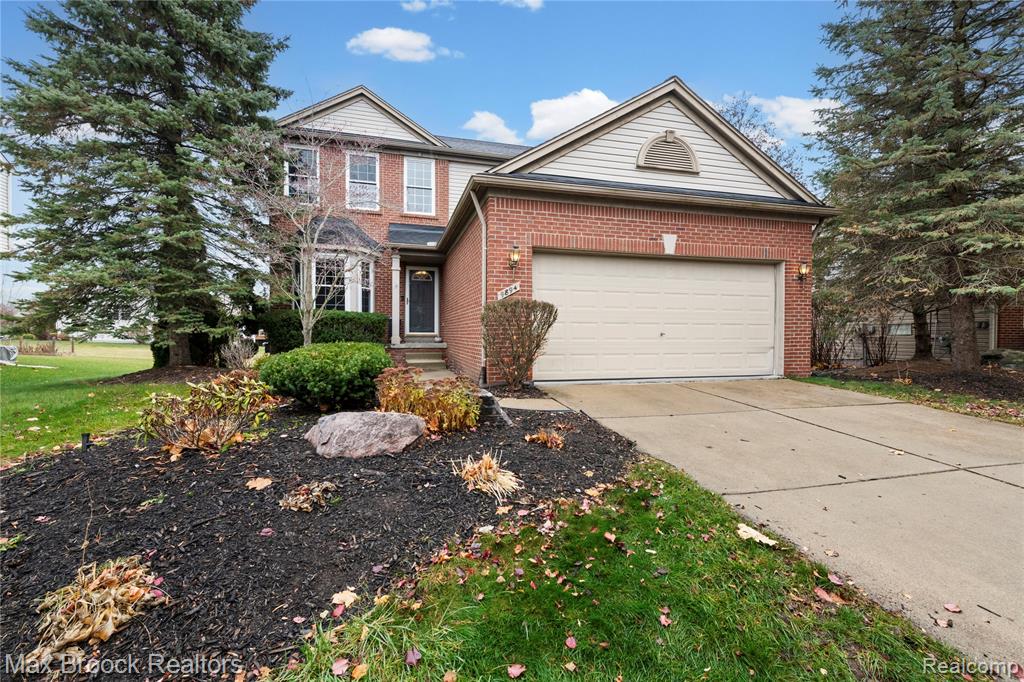 9894 High Meadow Drive, Ypsilanti, MI 48198 — Photo 2
