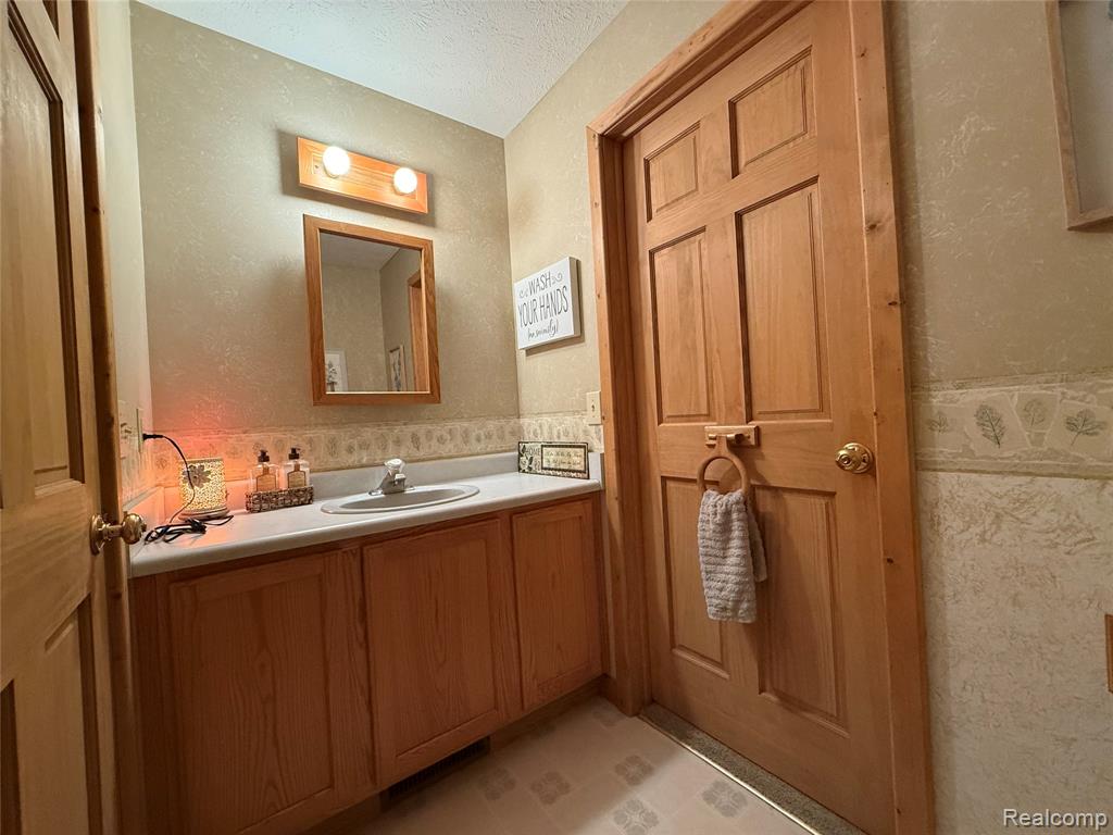 835 N Lake George Road, Attica, MI 48412 — Photo 19