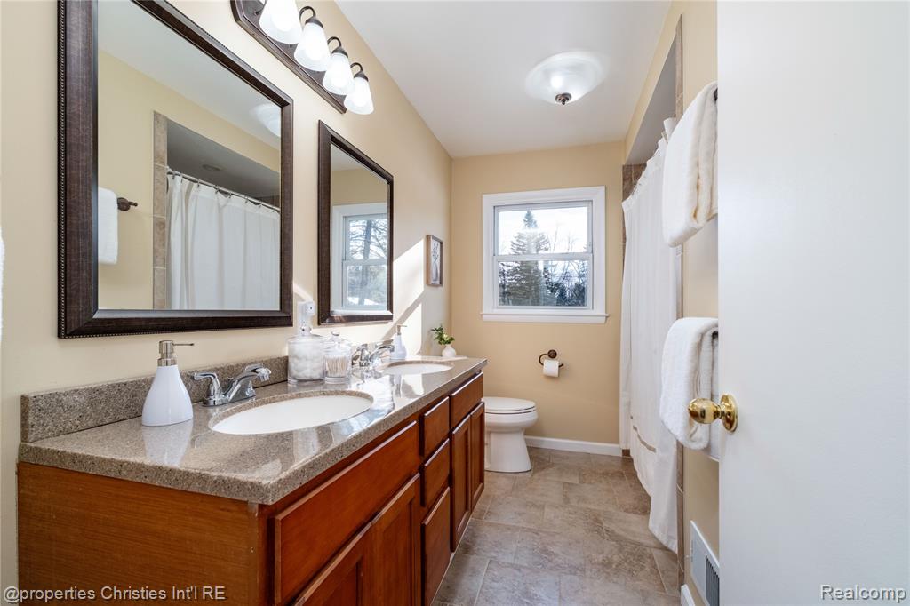 61403 Fairland Drive, South Lyon, MI 48178 — Photo 20