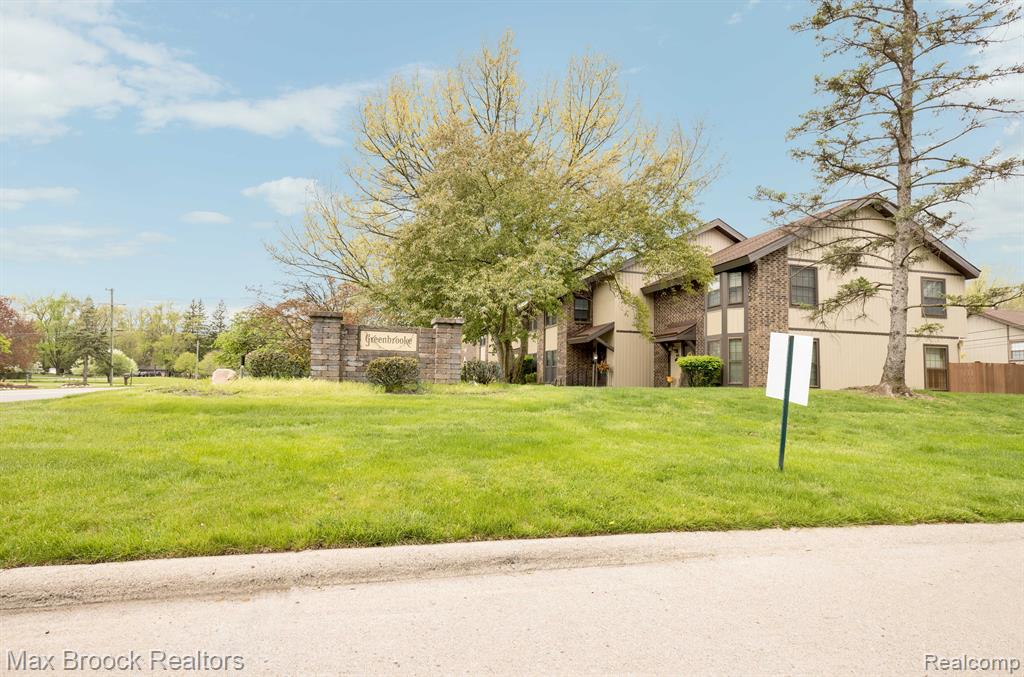 25260 GREENBROOKE #14 Drive, Southfield, MI 48033 — Photo 40