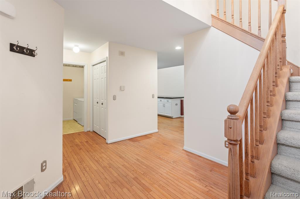 55222 BOARDWALK Drive, Shelby Twp, MI 48316 — Photo 4
