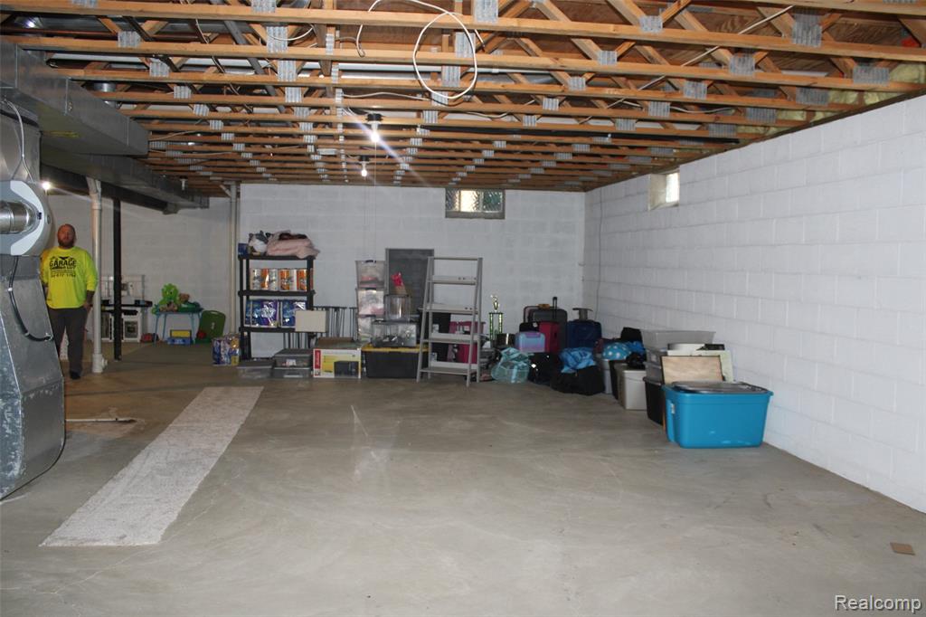 30500 Ostreich Rd Road, Rockwood, MI — Photo 29
