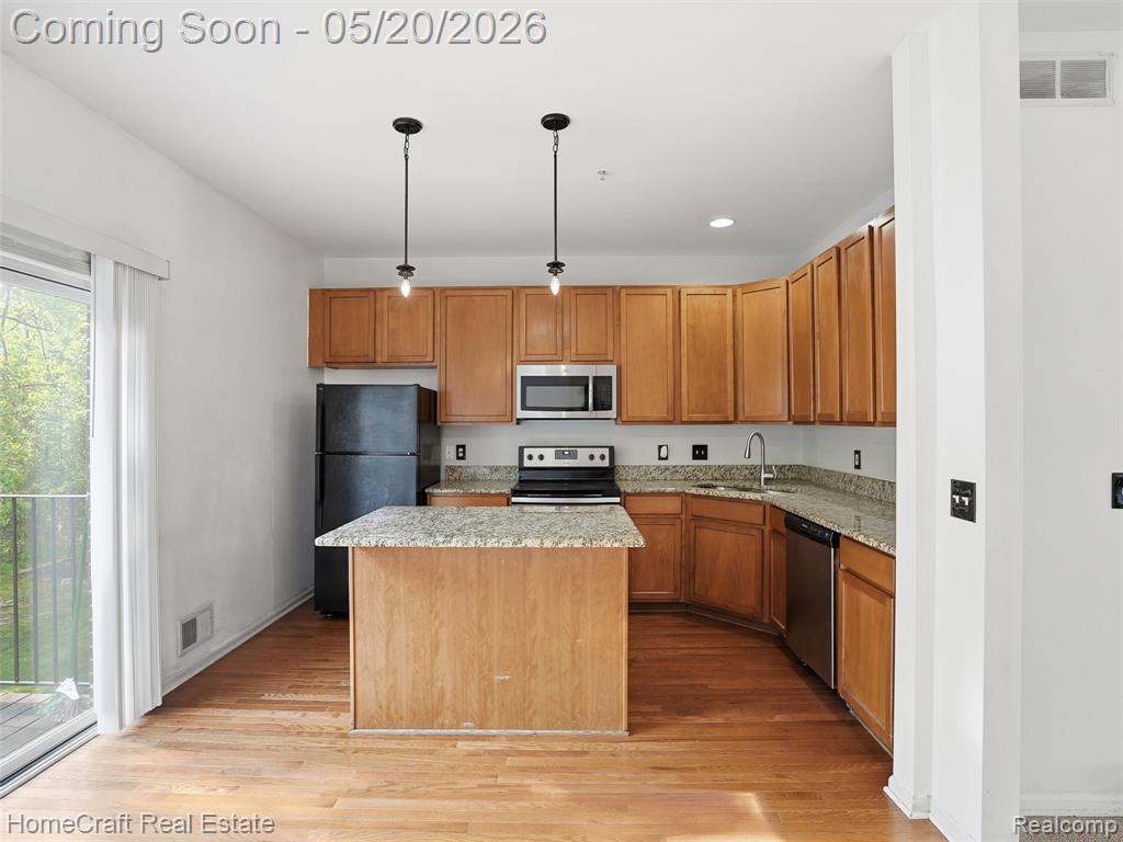 43806 CHERRY GROVE Court E, Canton, MI 48188 — Photo 7