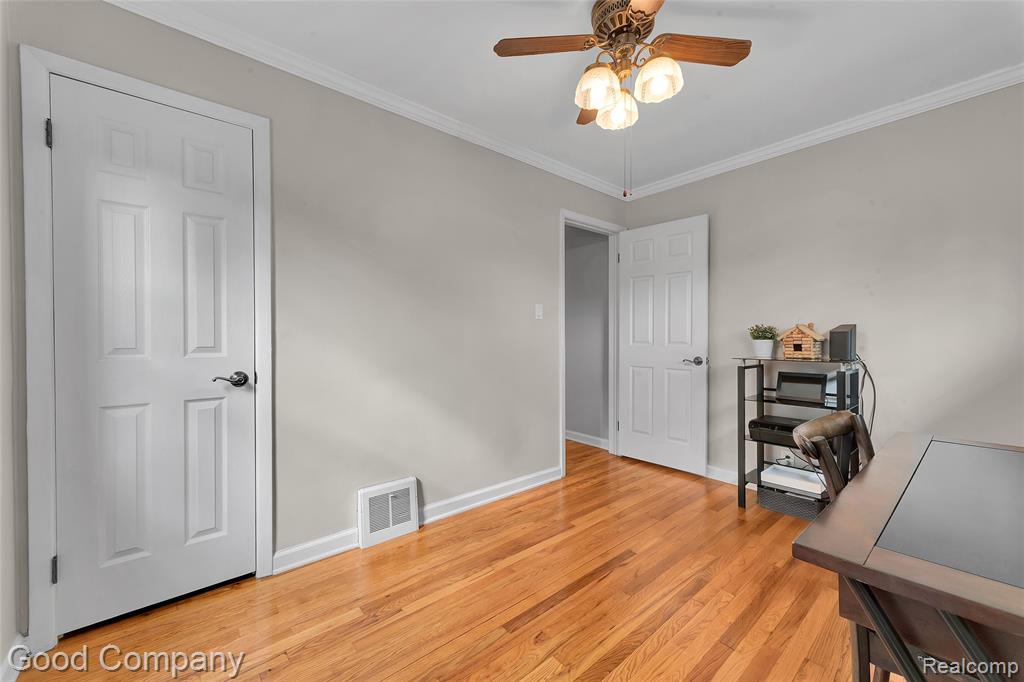 501 E Sunnybrook Drive, Royal Oak, MI 48073 — Photo 18