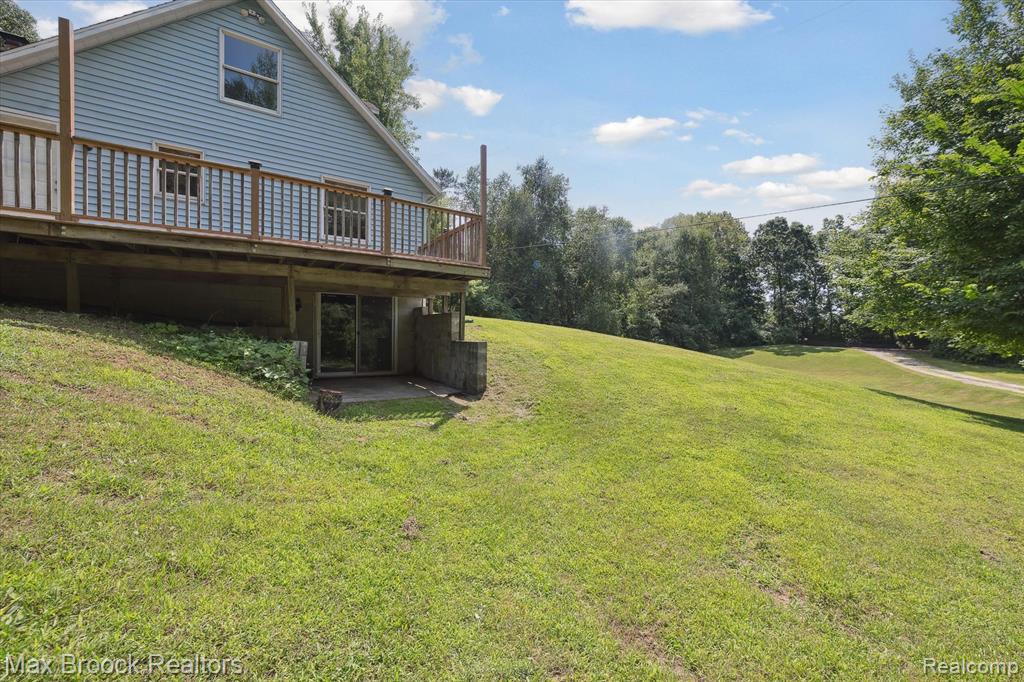 7669 Pontiac Lake Road, White Lake, MI — Photo 31