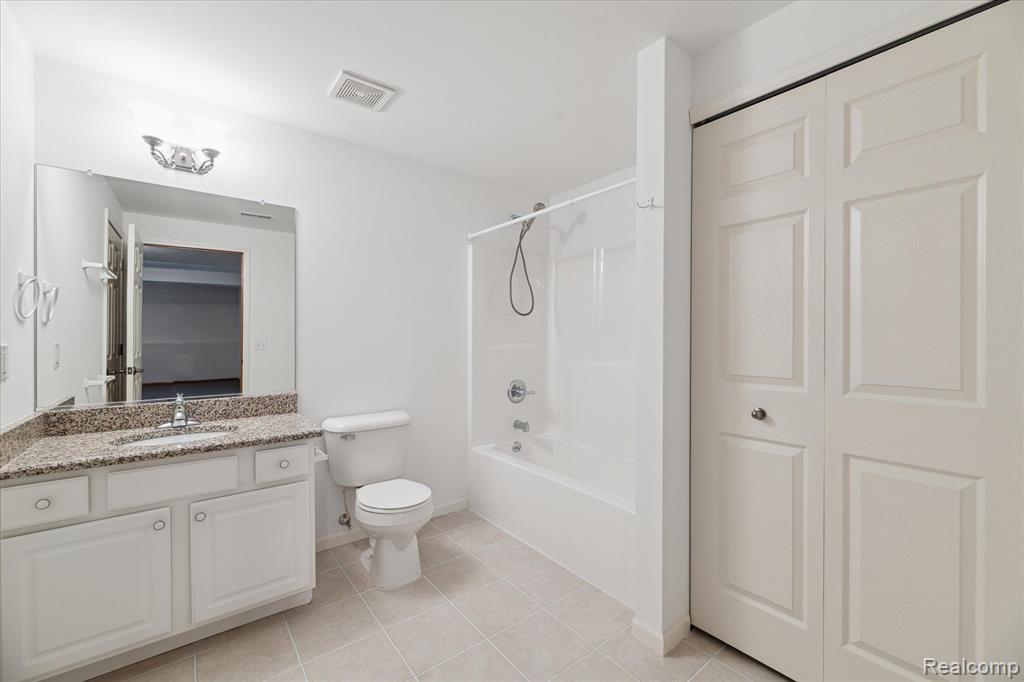 6062 GREEN ASH Drive, 36, Brighton, MI 48116 — Photo 41