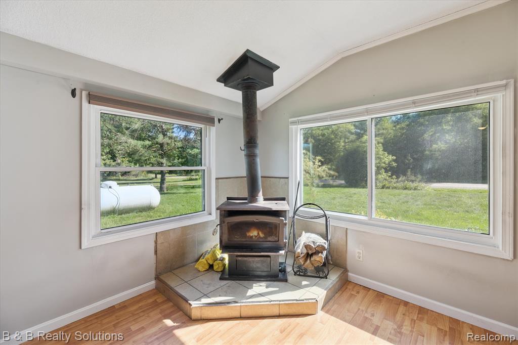 5159 Millis Road, North Branch, MI 48461 — Photo 7