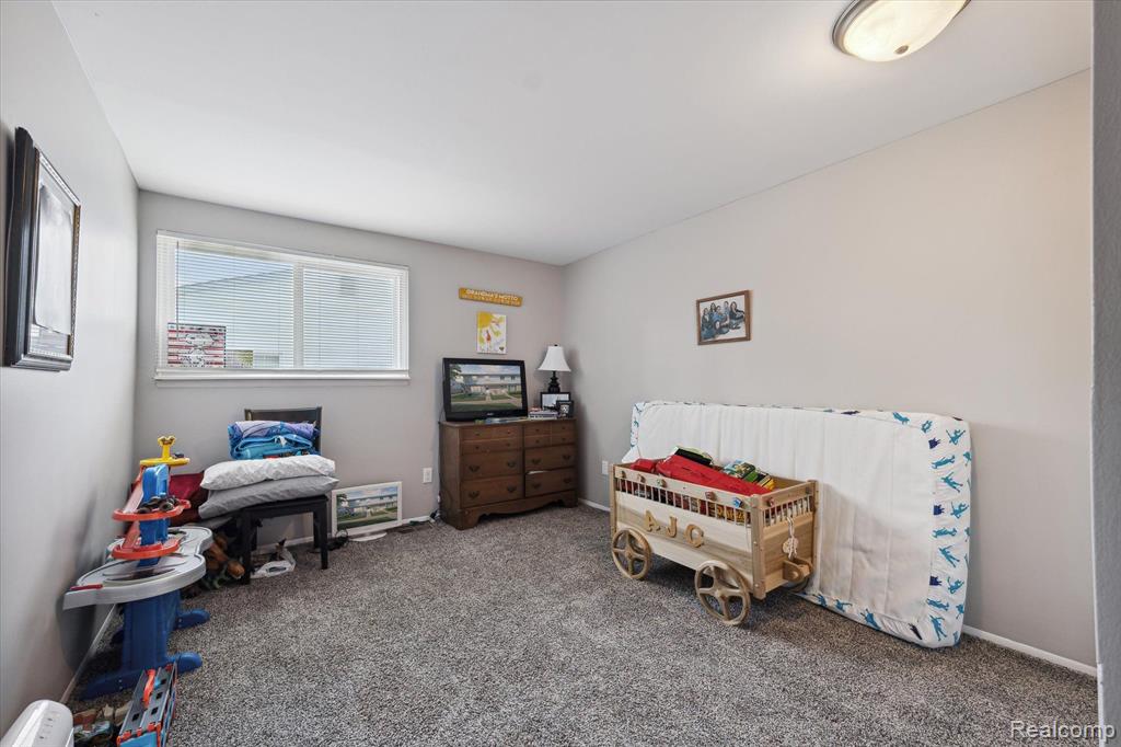 37675 Colonial Drive, Westland, MI — Photo 45