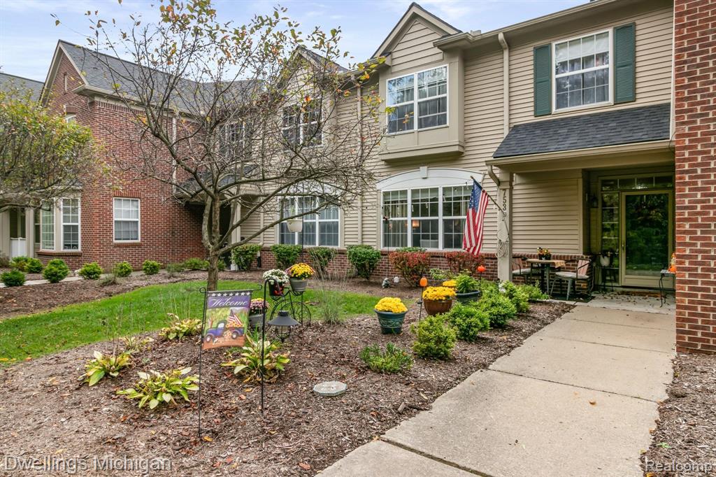 753 ABBINGTON, Howell, MI 48843 — Photo 29