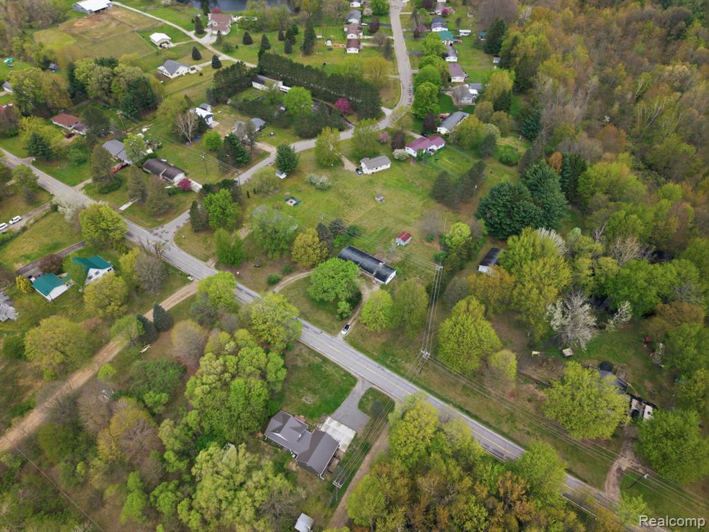 396 Plum Creek Road, Lapeer, MI 48446 — Photo 40