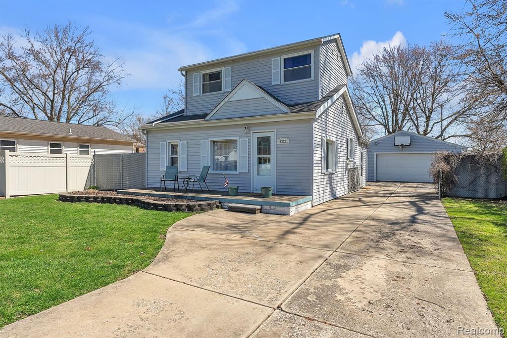 9321 LINCOLN Street, Taylor, MI 48180 — Photo 2