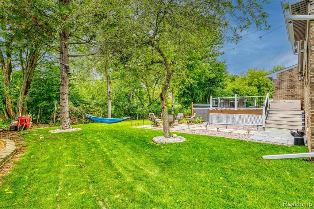 7464 WESTBURY Boulevard, West Bloomfield, MI — Photo 44
