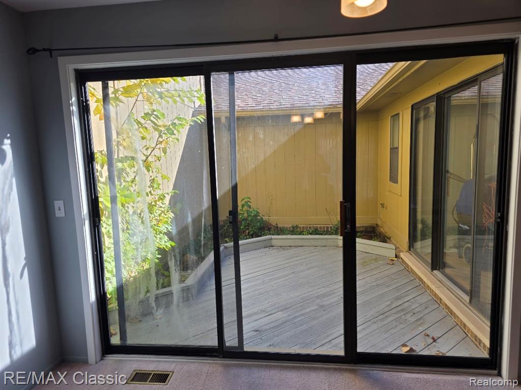 1806 S Hill Boulevard, Bloomfield Hills, MI 48304 — Photo 26