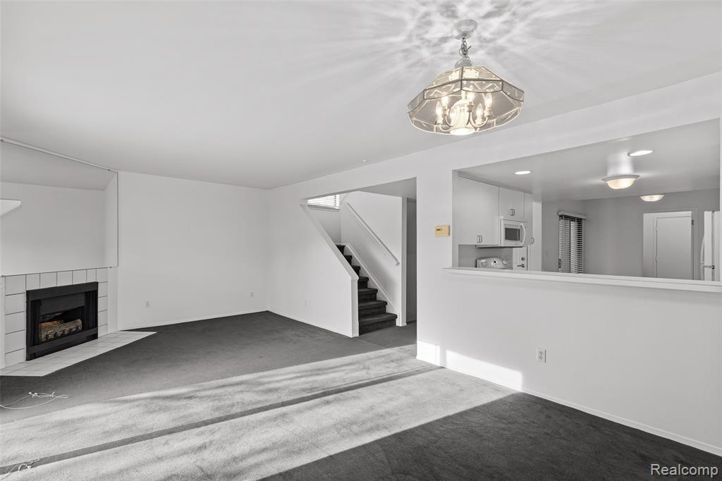 5611 DRAKE HOLLOW Drive W, West Bloomfield, MI — Photo 10
