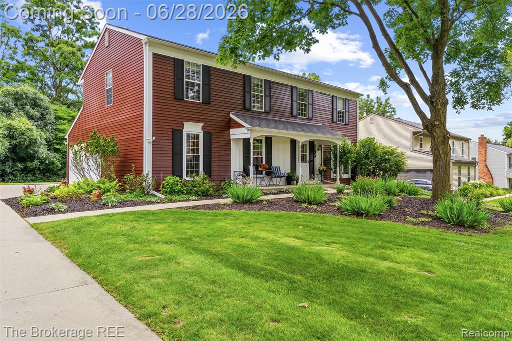 5539 Brompton Court, West Bloomfield, MI — front exterior