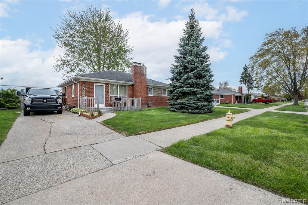 35560 Weideman Street, Clinton Twp, MI 48035 — Photo 3