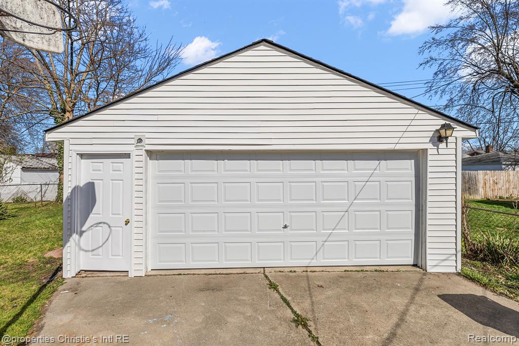 411 GREENWOOD Street, Inkster, MI 48141 — Photo 24