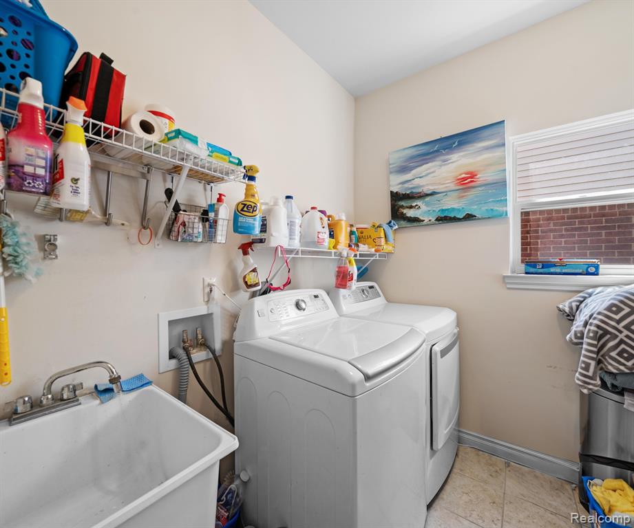 43442 CHERRYWOOD Lane, Canton, MI 48188 — Photo 14