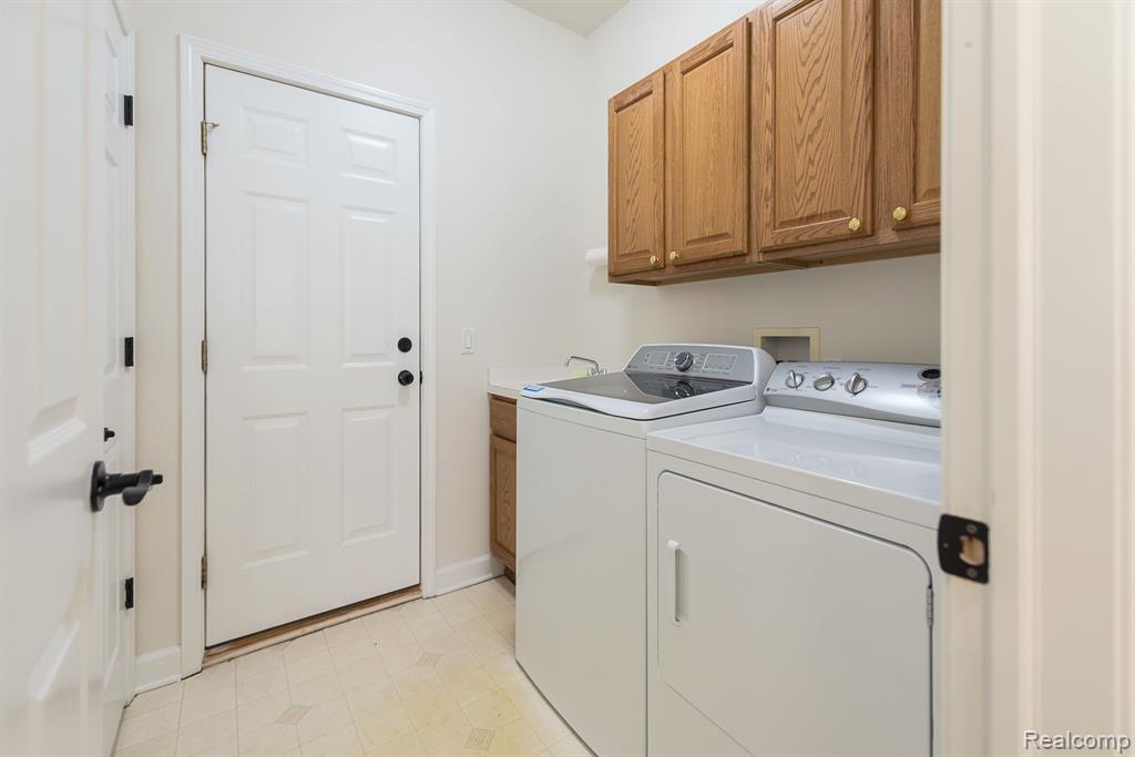 17059 BIRCHWOOD Drive, Northville, MI 48168 — Photo 16
