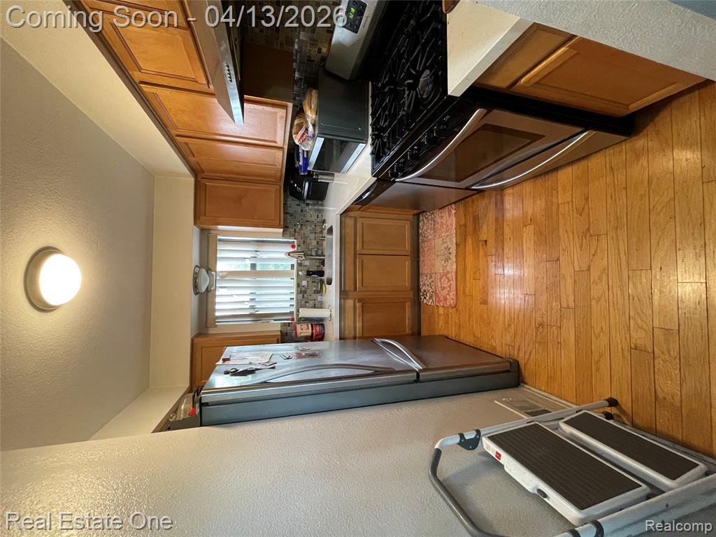 24738 Cashmere Court, 120, Southfield, MI 48033 — Photo 13
