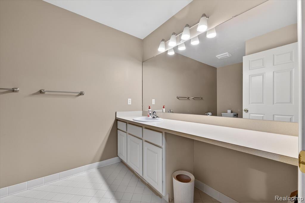 57165 Willow Ridge Boulevard, Washington, MI — Photo 34