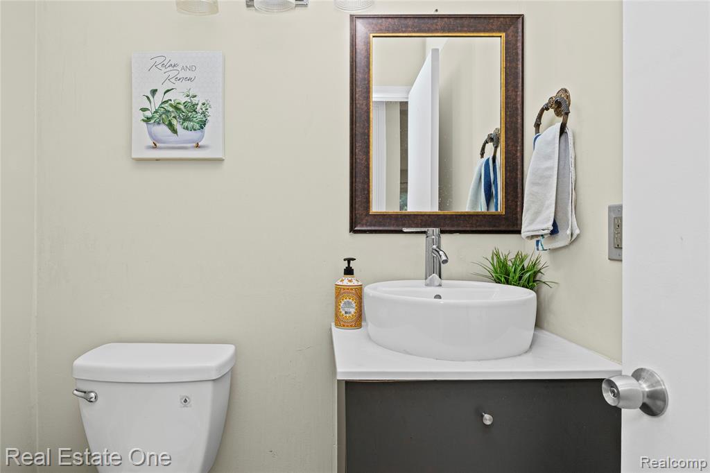 959 Kirts Boulevard, Troy, MI 48084 — Photo 29