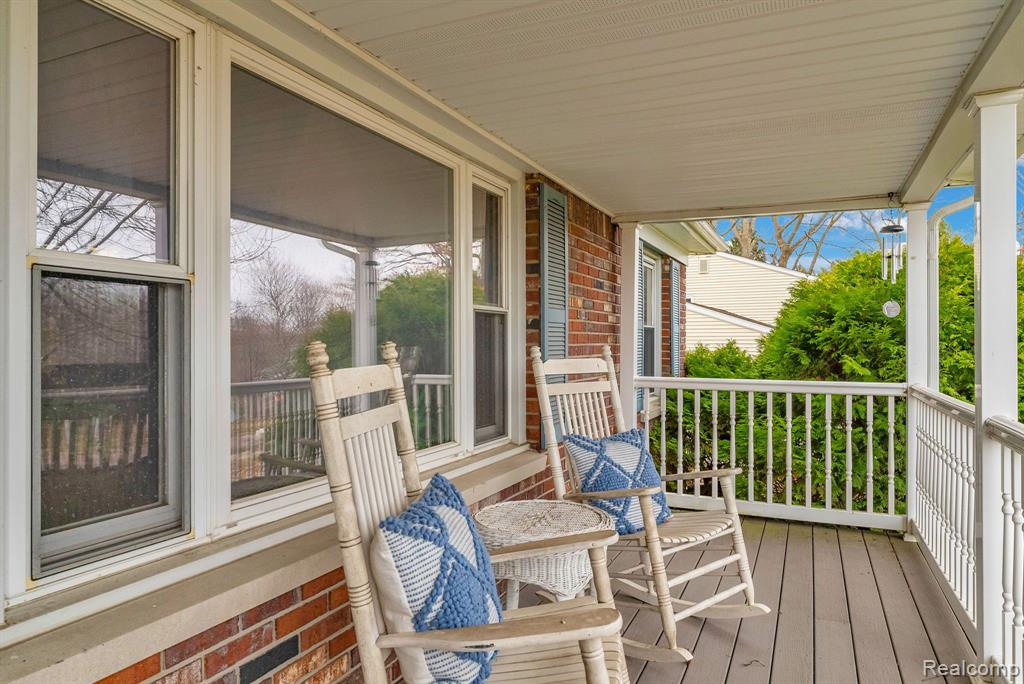8482 BELLE BLUFF Drive, Grand Blanc, MI 48439 — Photo 7