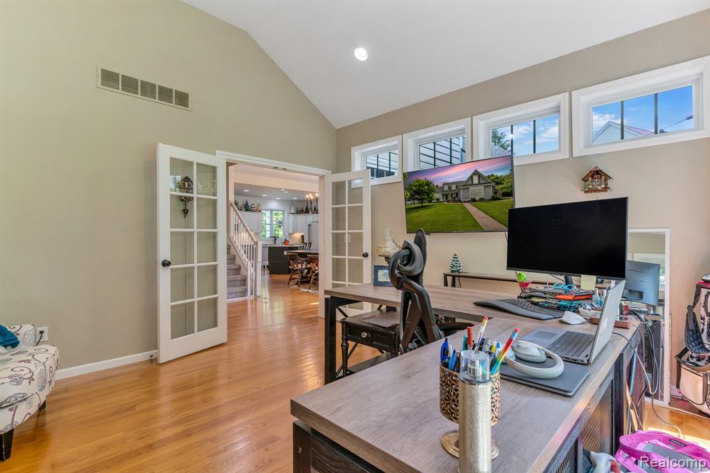 5827 WESTWOOD Drive, Grand Blanc, MI 48439 — Photo 29