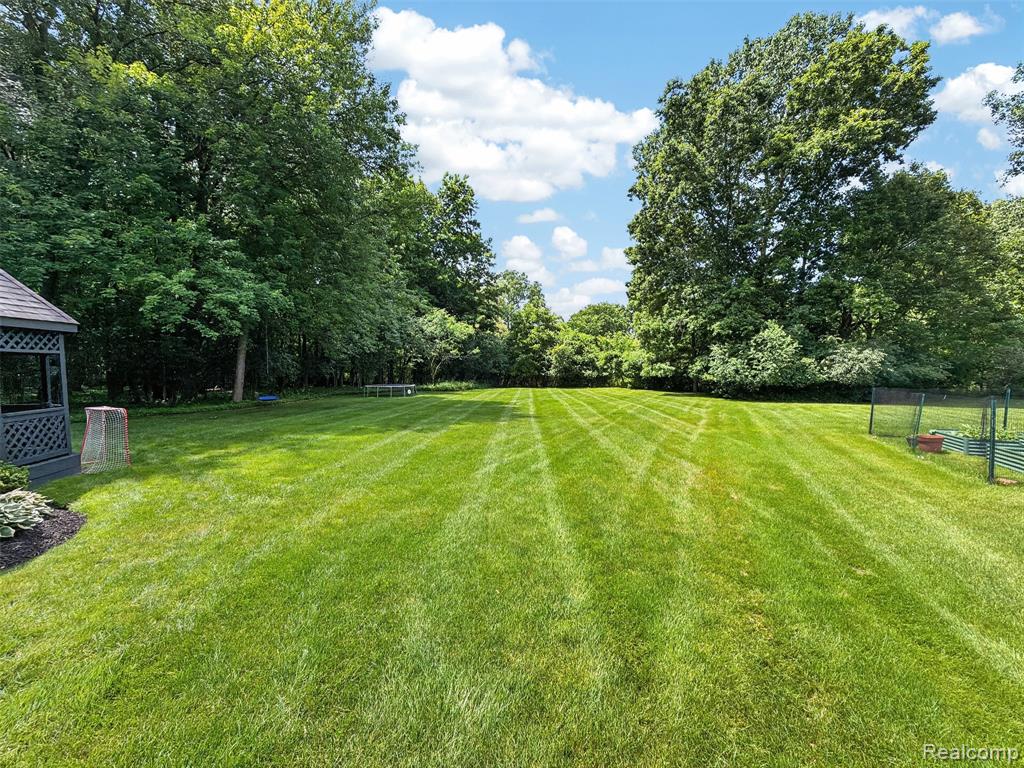 6713 Aurora Drive, Troy, MI 48098 — Photo 69