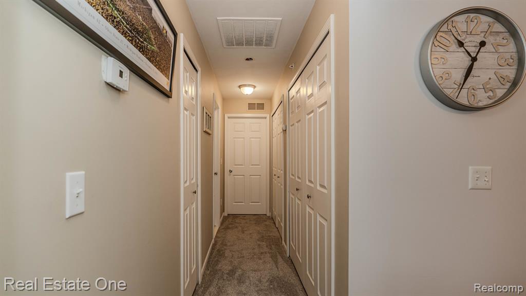 28209 Oakmonte Circle E, 60, New Hudson, MI 48165 — Photo 26