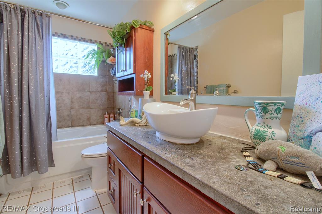 7367 Cavell Street, Westland, MI — Photo 16