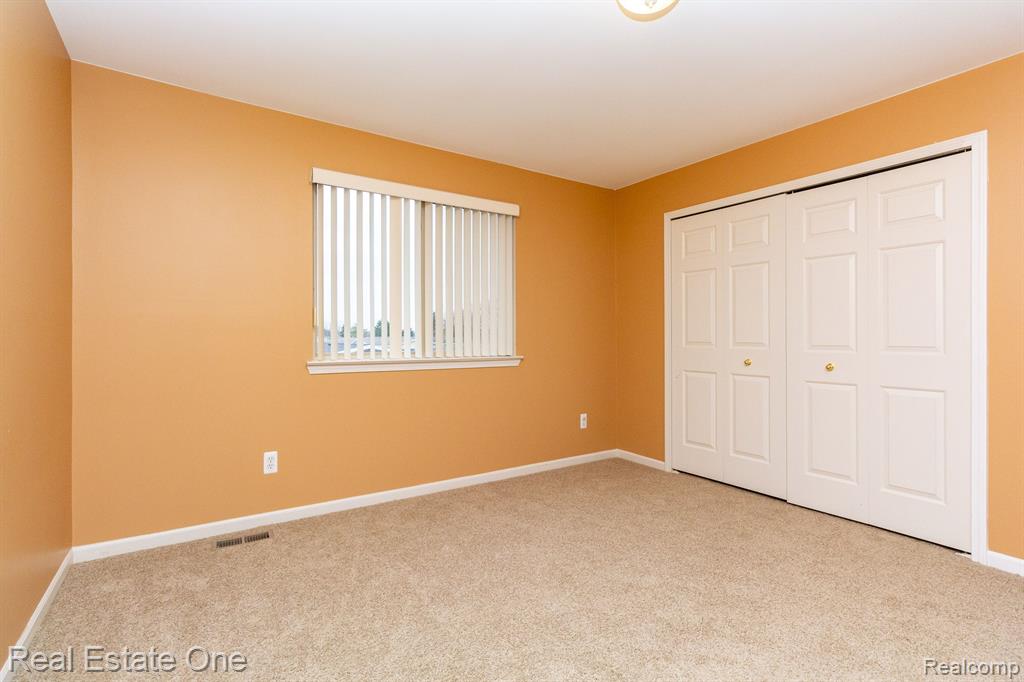 46832 JEWEL, Macomb, MI 48044 — Photo 26