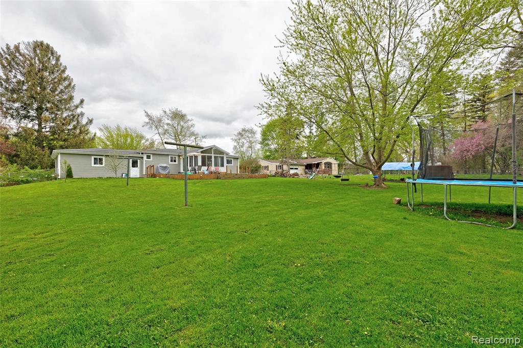 6437 Oriole Drive, Flint, MI 48506 — Photo 56