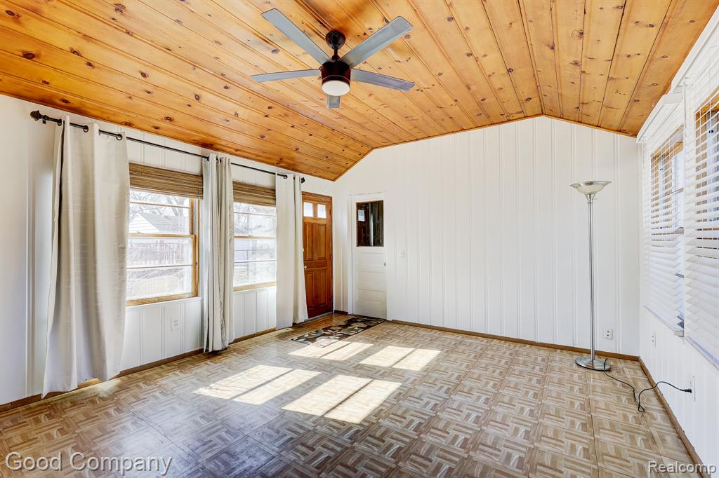 4725 Elmwood Street, Royal Oak, MI 48073 — Photo 18
