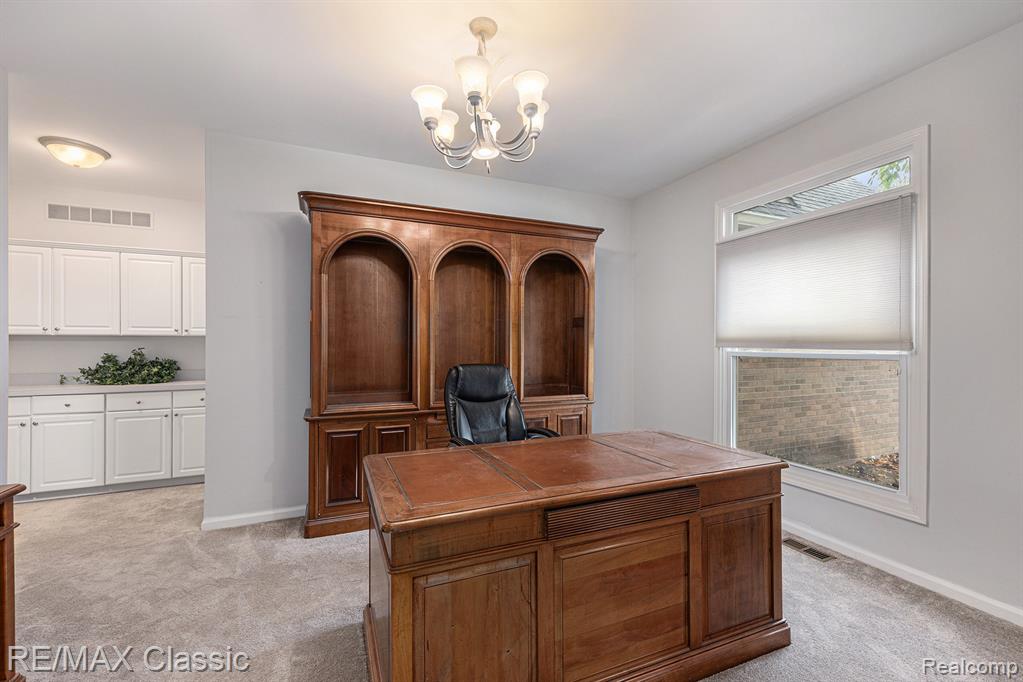 45483 Addington Lane, Novi, MI — Photo 7
