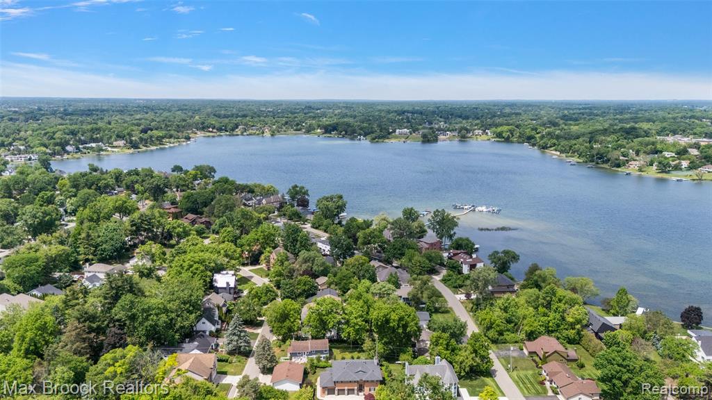 5348 Sunnycrest Drive, West Bloomfield, MI 48323 — Photo 36