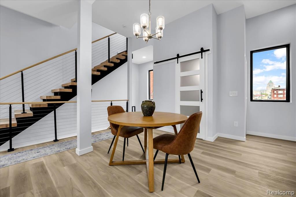 177 Gladstone, Detroit, MI, 48202