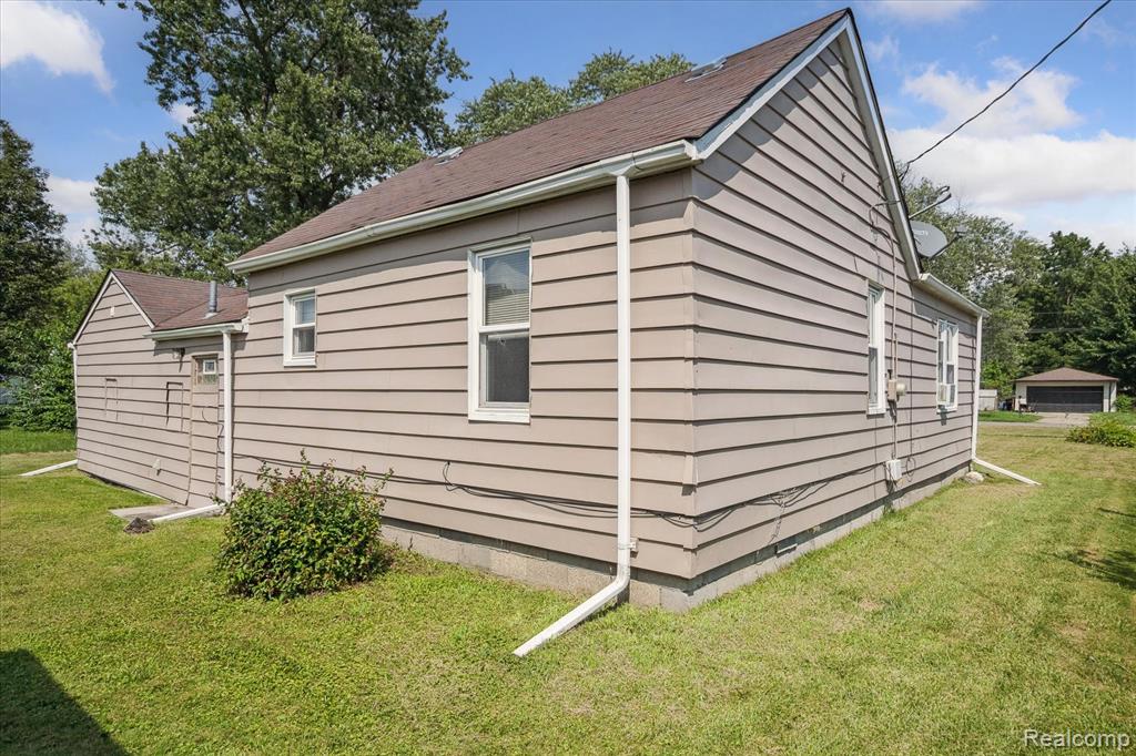 8240 Westpoint Street, Taylor, MI 48180 — Photo 11
