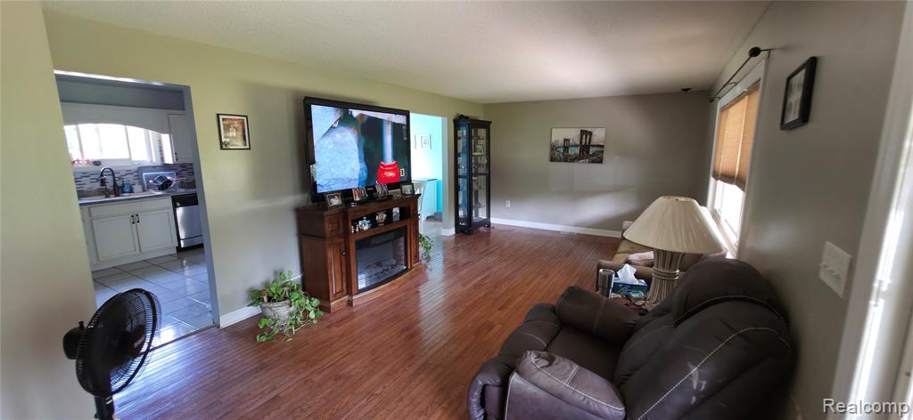 1295 Byrnes Drive, Clio, MI 48420 — Photo 3