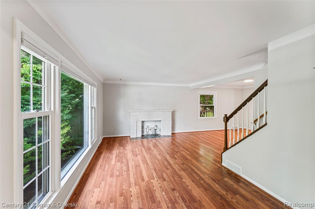 505 Hollywood Avenue, Grosse Pointe Woods, MI 48236 — Photo 4