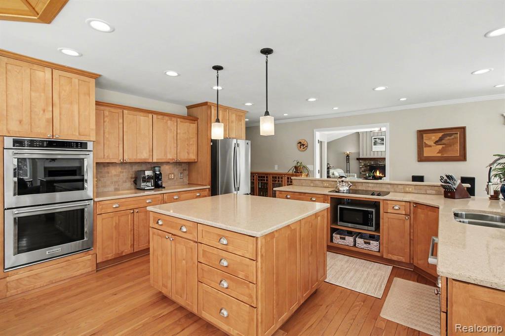 8620 Southridge Drive, Howell, MI 48843 — Photo 18