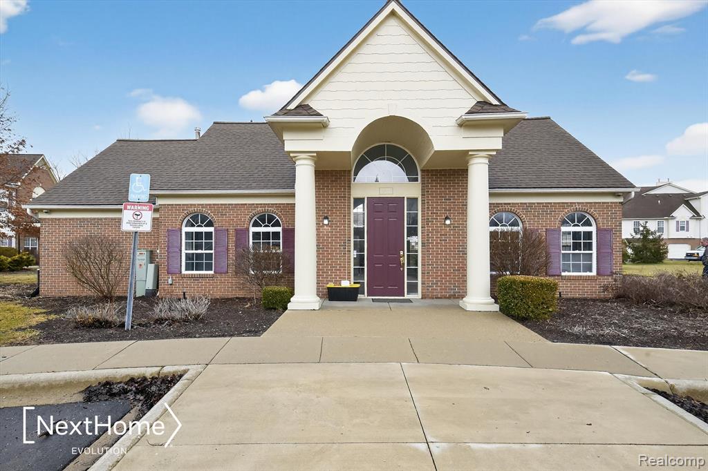 9627 Lakeside Drive, Ypsilanti, MI 48197 — Photo 34
