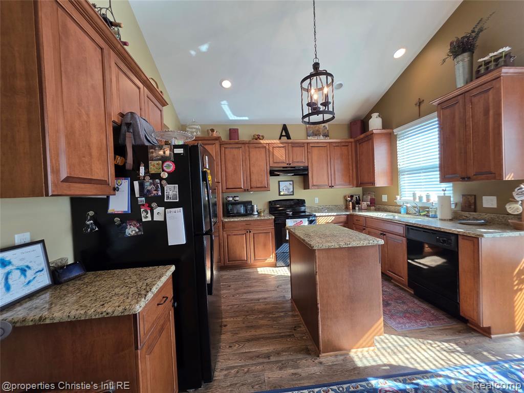 41321 Chestnut Drive, Clinton Twp, MI 48038 — Photo 12